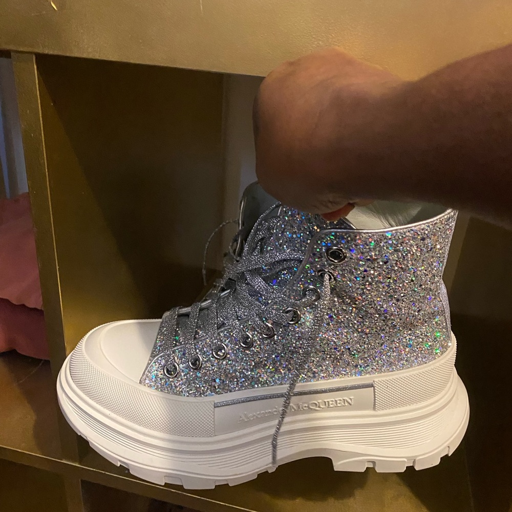 Authentic Sneaker - image 2